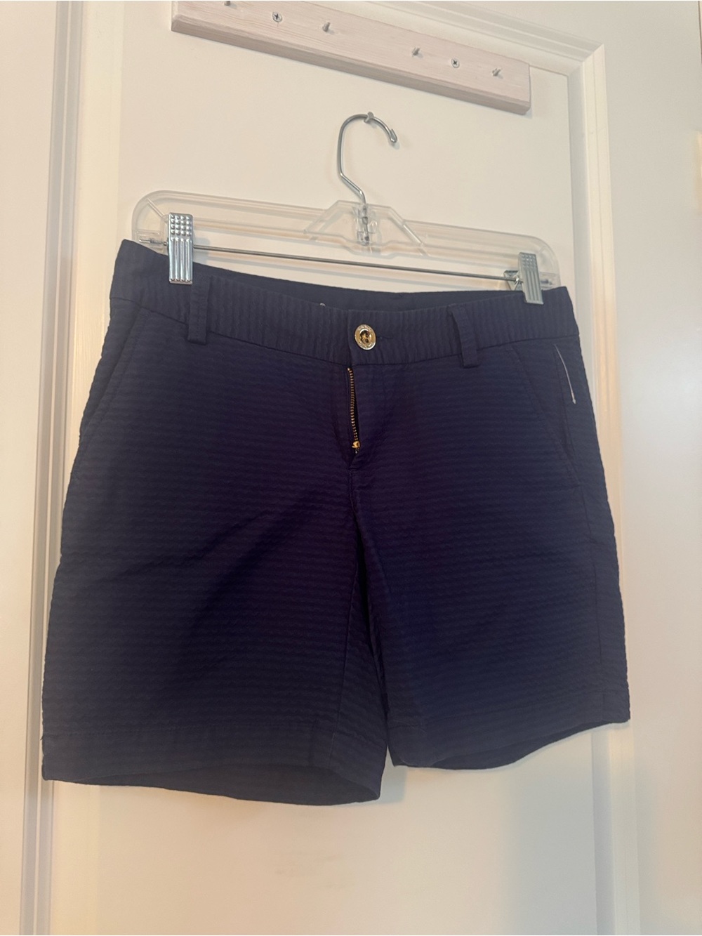 Womens Lilly Pulitzer True Navy Textured bottoms the Jayne Shorts 7in size 0 - Picture 2 of 7